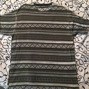 Young men’s tee shirt